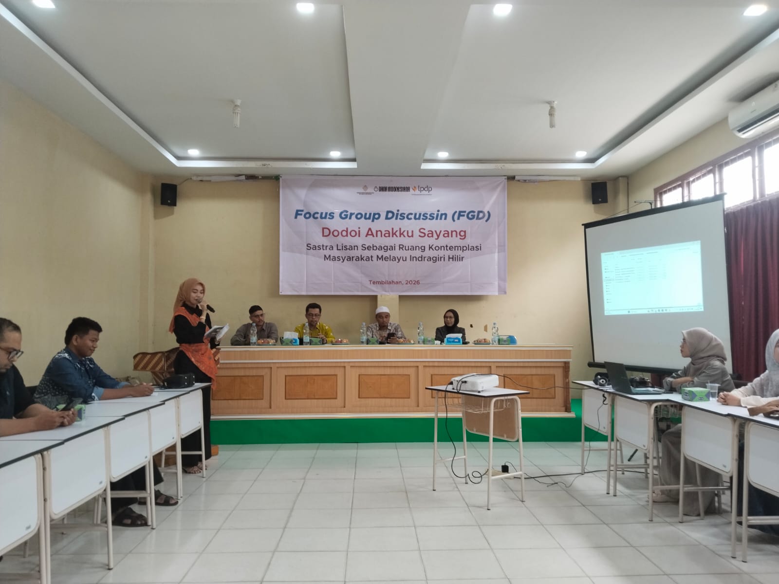 Gali Nilai Budaya Melayu, Mahasiswa UNISI Ikuti FGD Dodoi Anakku Sayang